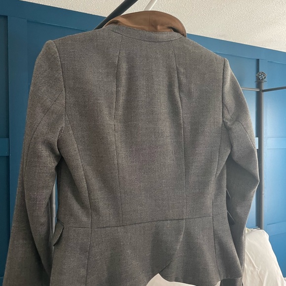H&M Grey Waist Blazer with tailored details - Picture 5 of 5